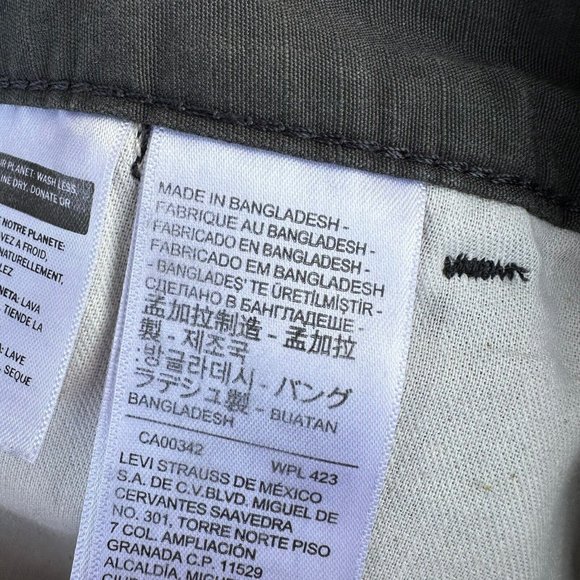 Levi's Men's Big & Tall Carrier Cargo Shorts Size 44 Gray 24878-0009 Pockets - Picture 5 of 7